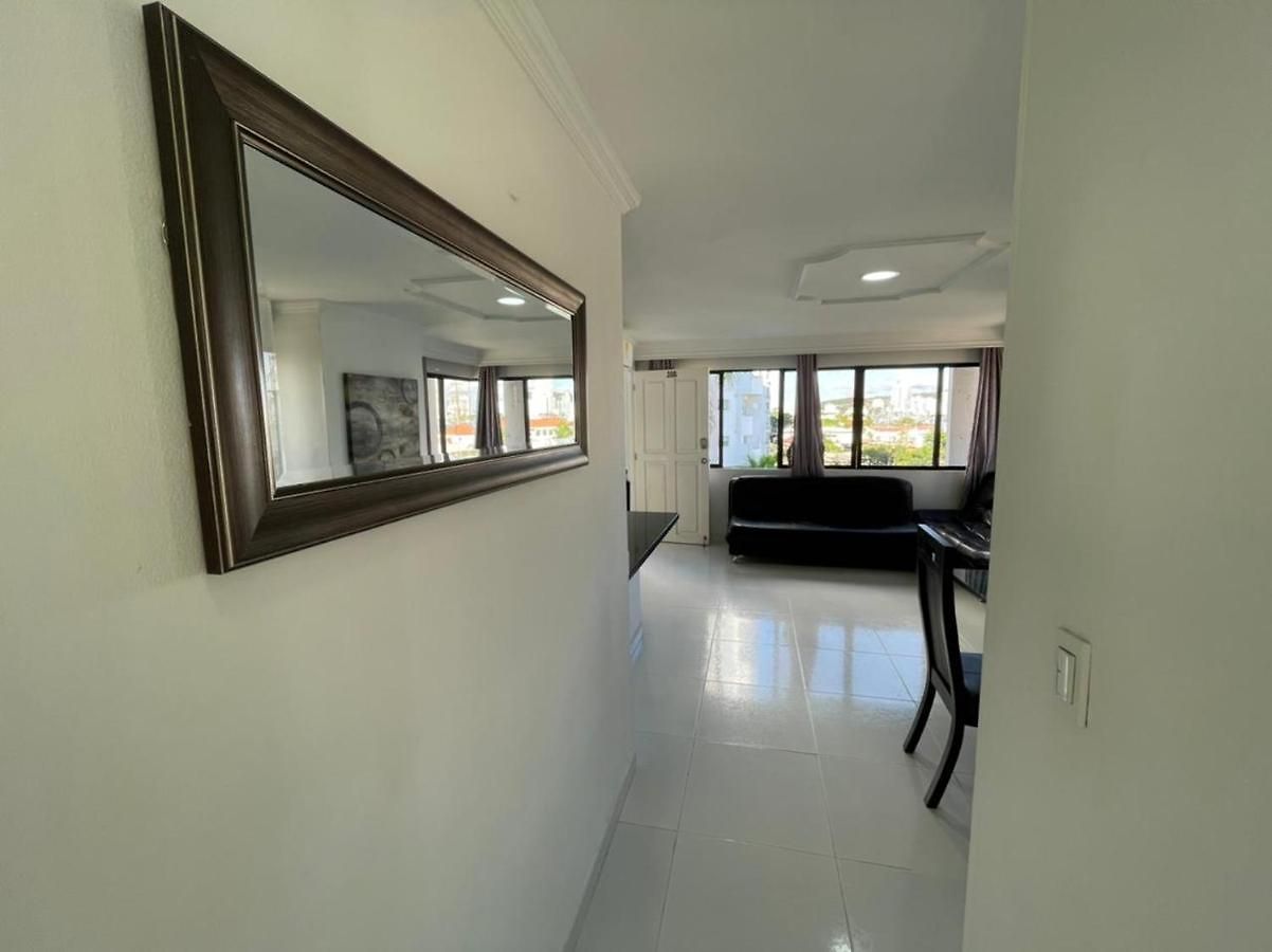 Apartamento Vista Al Mar, Aire Acondicionado En Todo El Apto, Wi-fi, Parqueadero *